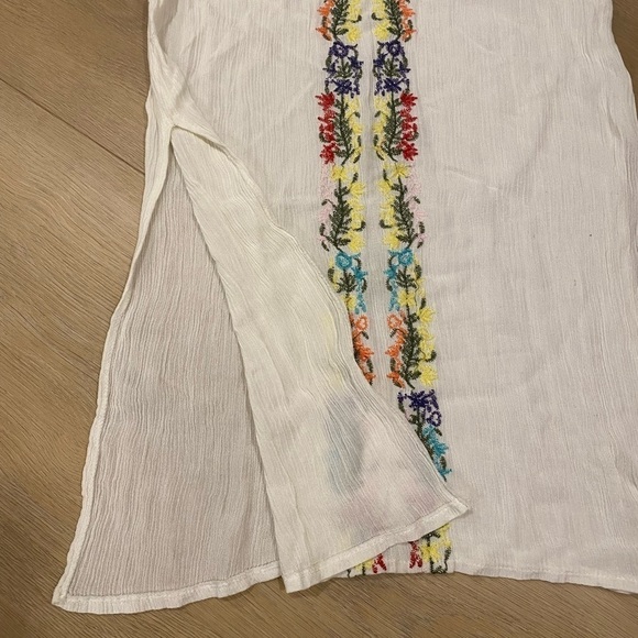 Embroidered Floral Gauzy White Sleeveless Swim Cover Up One Size - Picture 3 of 4